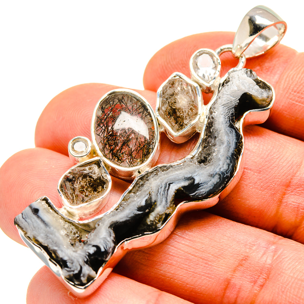 Oco Geode Pendants handcrafted by Anasilvercos - PD755077