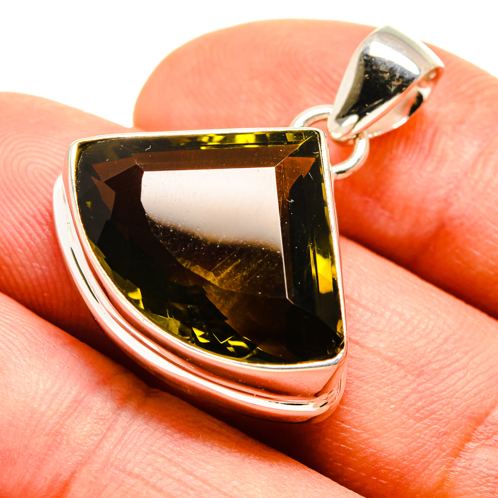 Olive Quartz Pendants handcrafted by Anasilvercos - PD755096