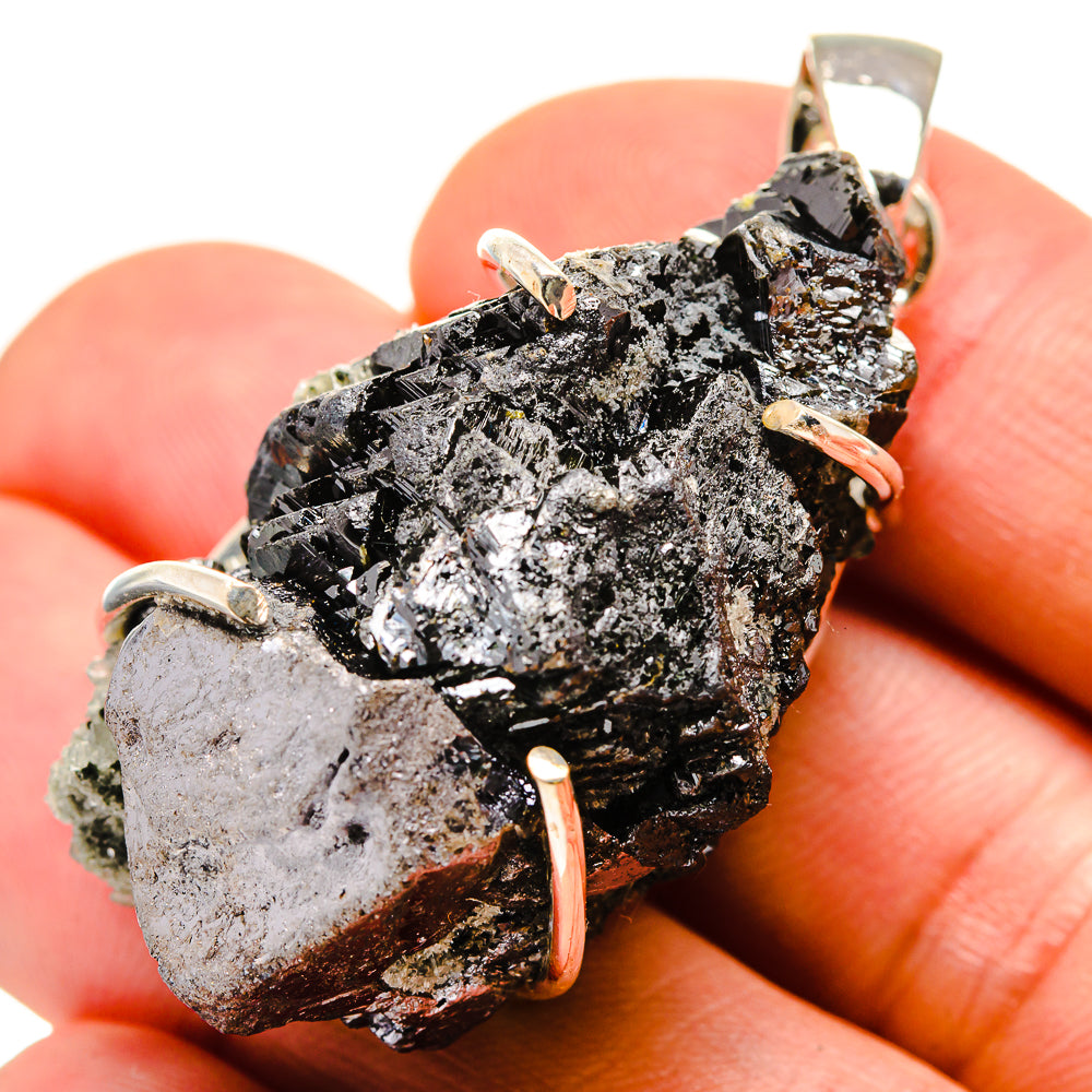 Hematite Crystal Pendants handcrafted by Anasilvercos - PD755117