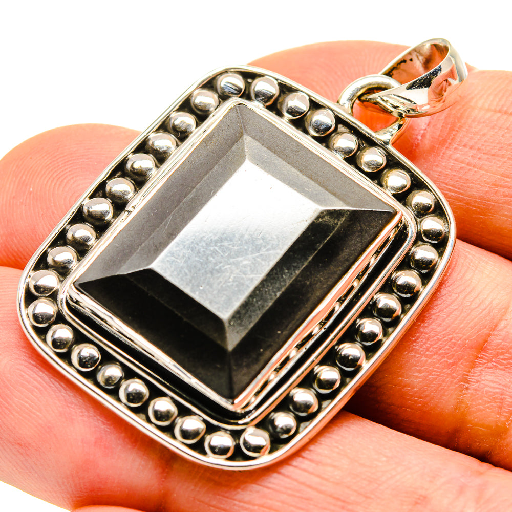 Hematite Pendants handcrafted by Anasilvercos - PD755149