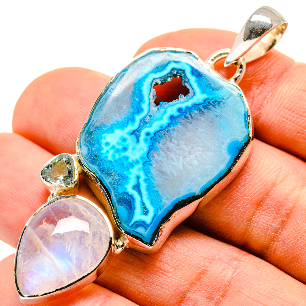 Blue Geode Slice Pendants handcrafted by Anasilvercos - PD755216