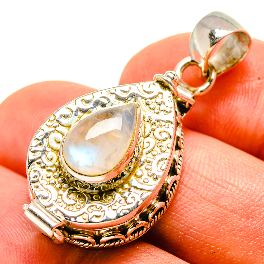 Rainbow Moonstone Pendants handcrafted by Anasilvercos - PD755364
