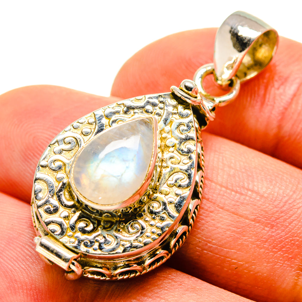 Rainbow Moonstone Pendants handcrafted by Anasilvercos - PD755379