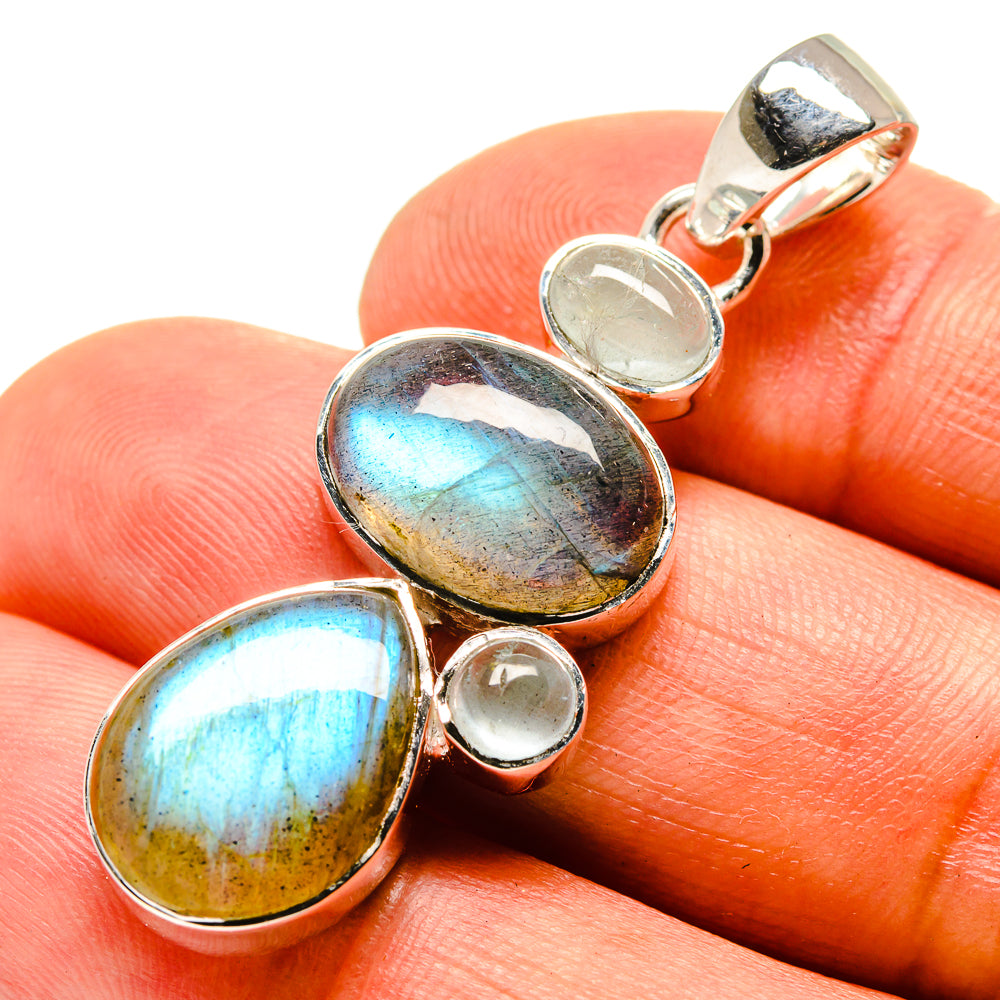 Labradorite Pendants handcrafted by Anasilvercos - PD755406