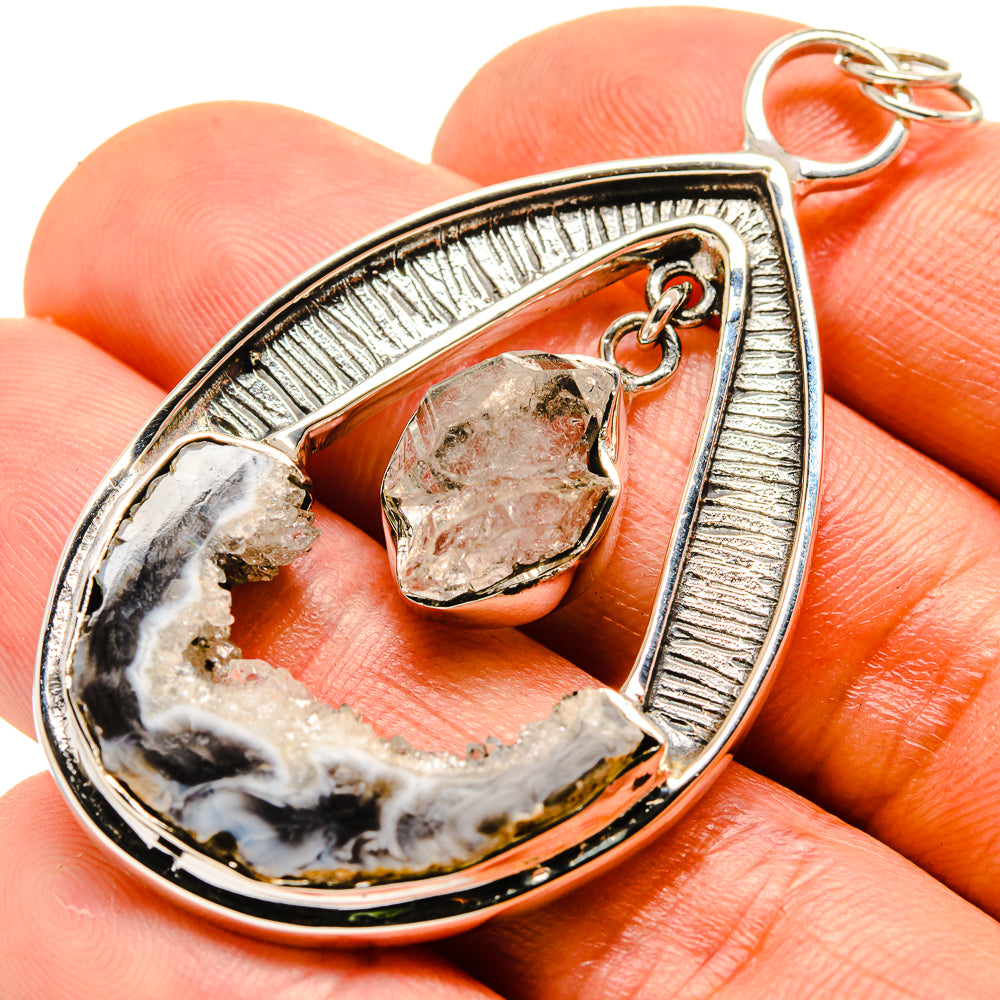 Occo Geode Slice Pendants handcrafted by Anasilvercos - PD755417