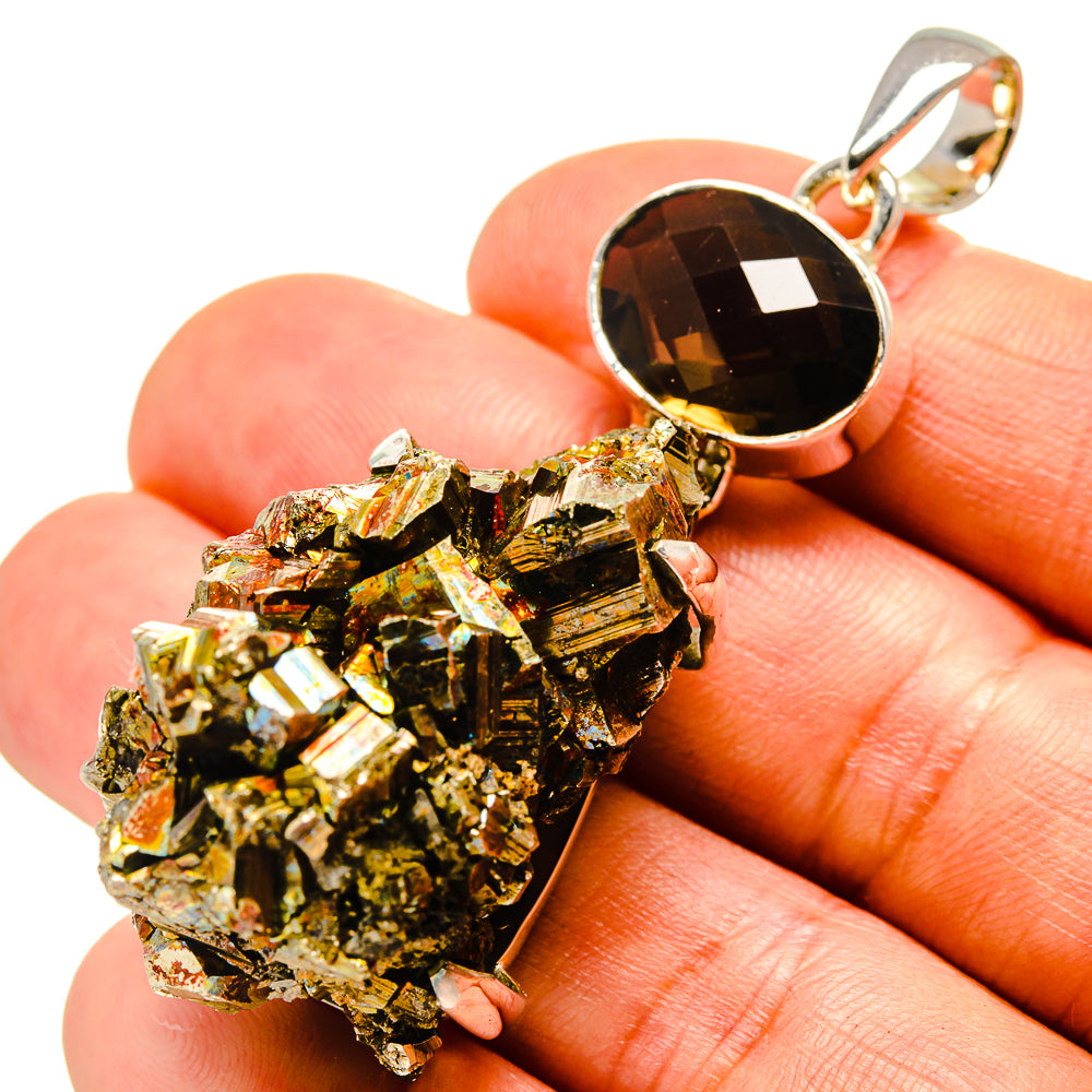 Bismuth Crystal Pendants handcrafted by Anasilvercos - PD755432