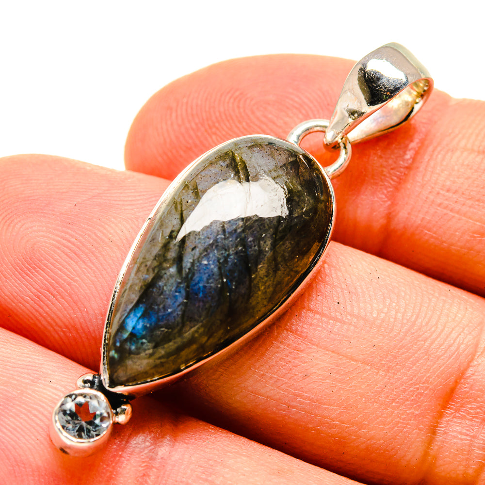 Labradorite Pendants handcrafted by Anasilvercos - PD755581