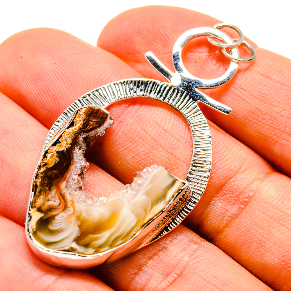 Geode Slice Pendants handcrafted by Anasilvercos - PD755601