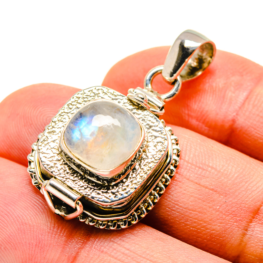 Rainbow Moonstone Pendants handcrafted by Anasilvercos - PD755642