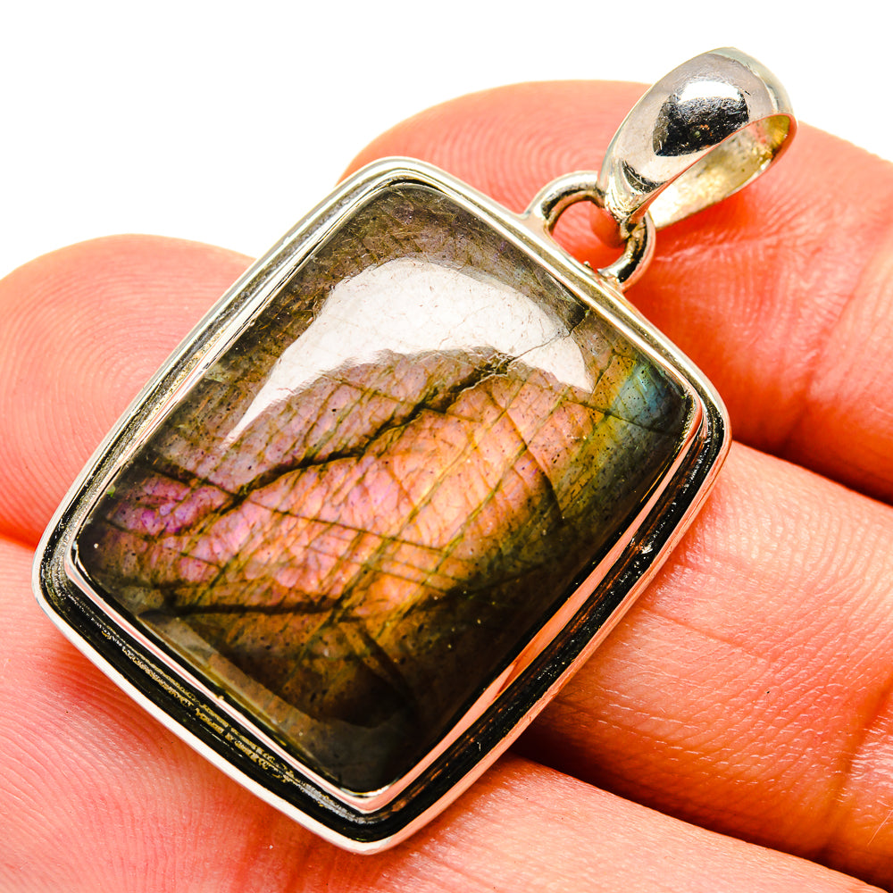 Labradorite Pendants handcrafted by Anasilvercos - PD755656