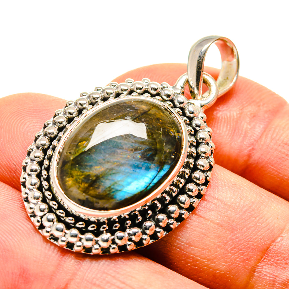 Labradorite Pendants handcrafted by Anasilvercos - PD755713