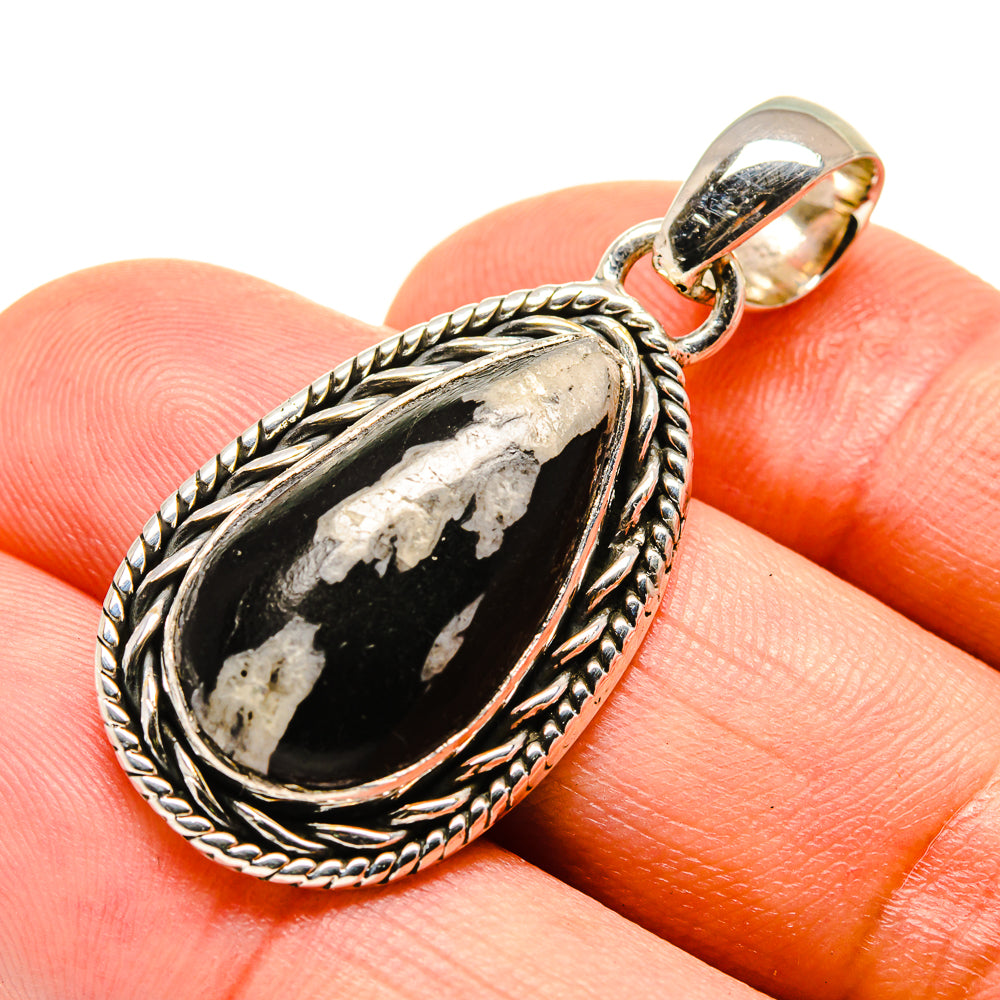 Chrysanthemum Stone Pendants handcrafted by Anasilvercos - PD755718