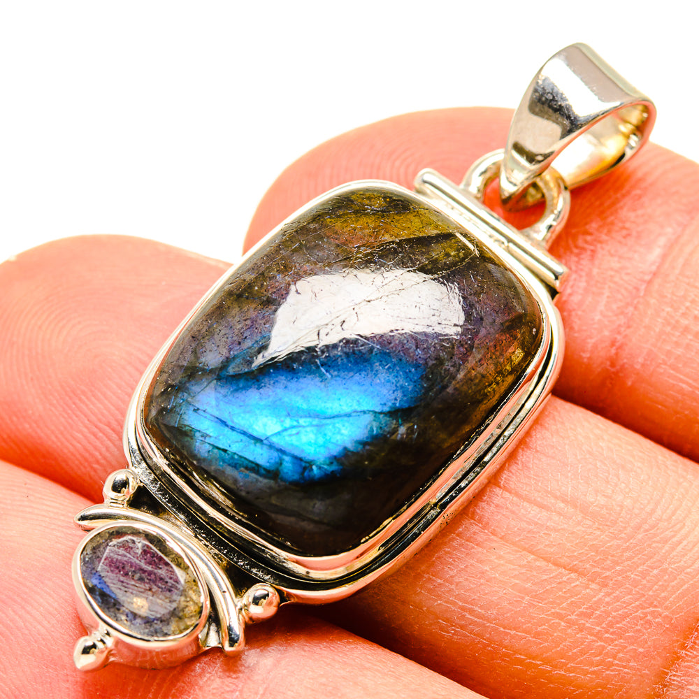 Labradorite Pendants handcrafted by Anasilvercos - PD755806