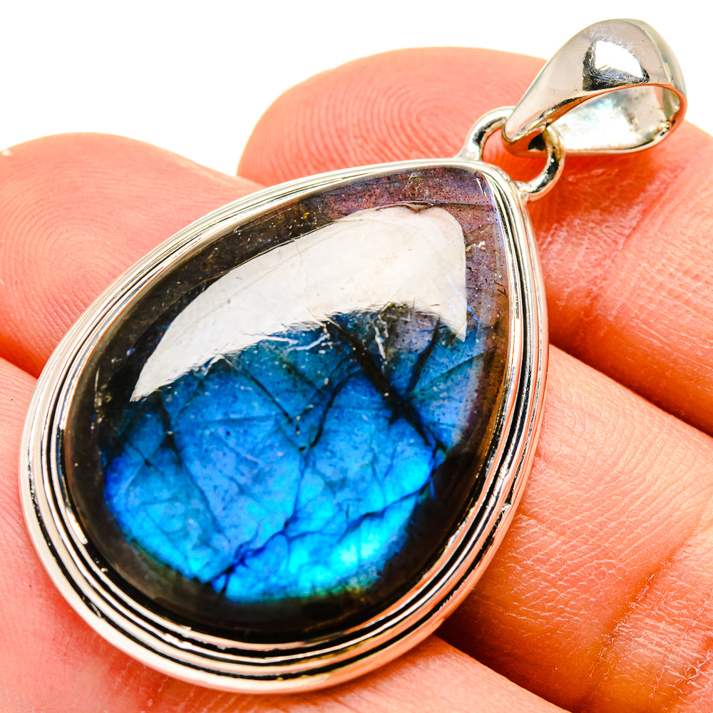 Labradorite Pendants handcrafted by Anasilvercos - PD755813