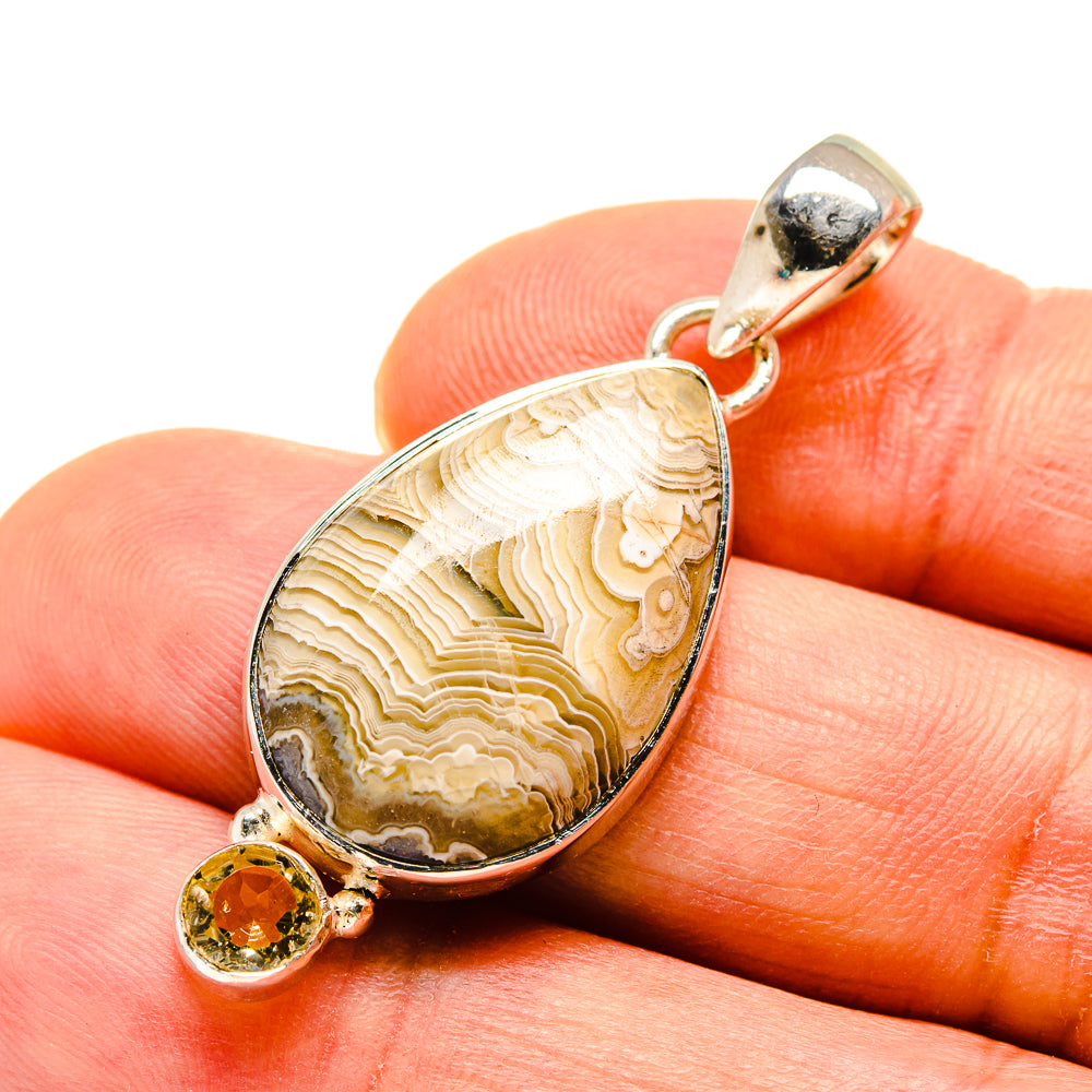 Laguna Lace Agate Pendants handcrafted by Anasilvercos - PD755902