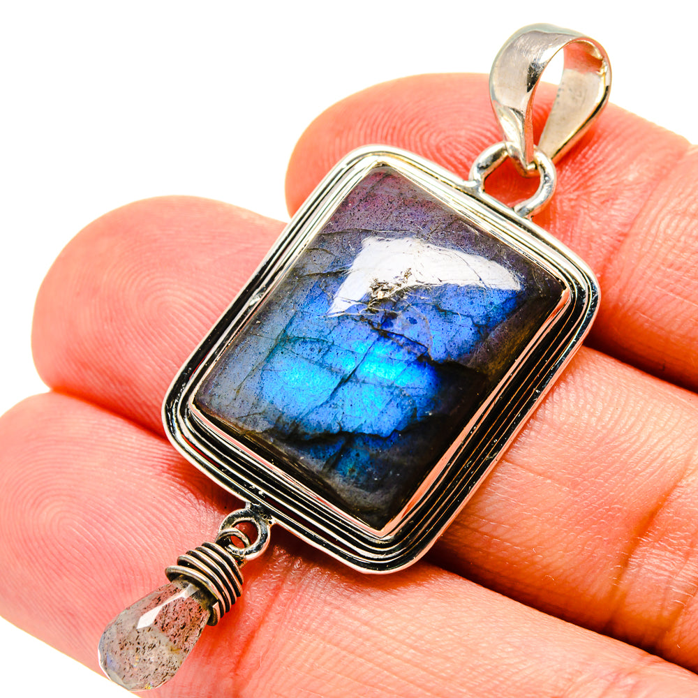 Labradorite Pendants handcrafted by Anasilvercos - PD756290
