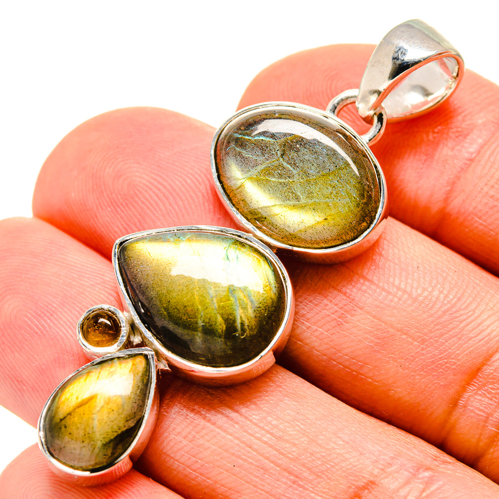 Labradorite Pendants handcrafted by Anasilvercos - PD756363