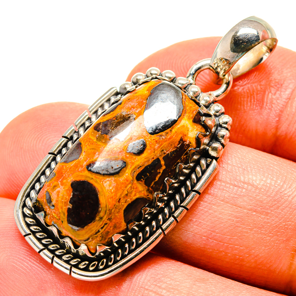 Bauxite Pendants handcrafted by Anasilvercos - PD756514