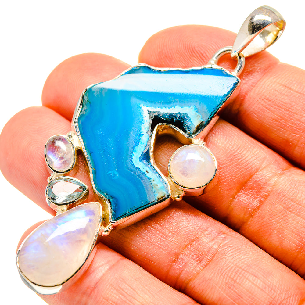 Blue Geode Slice Pendants handcrafted by Anasilvercos - PD756570