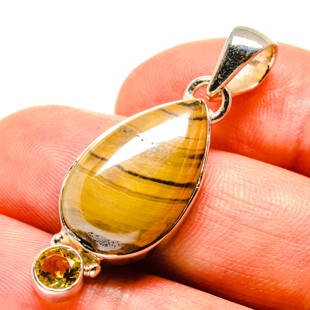 Schalenblende Pendants handcrafted by Anasilvercos - PD756783