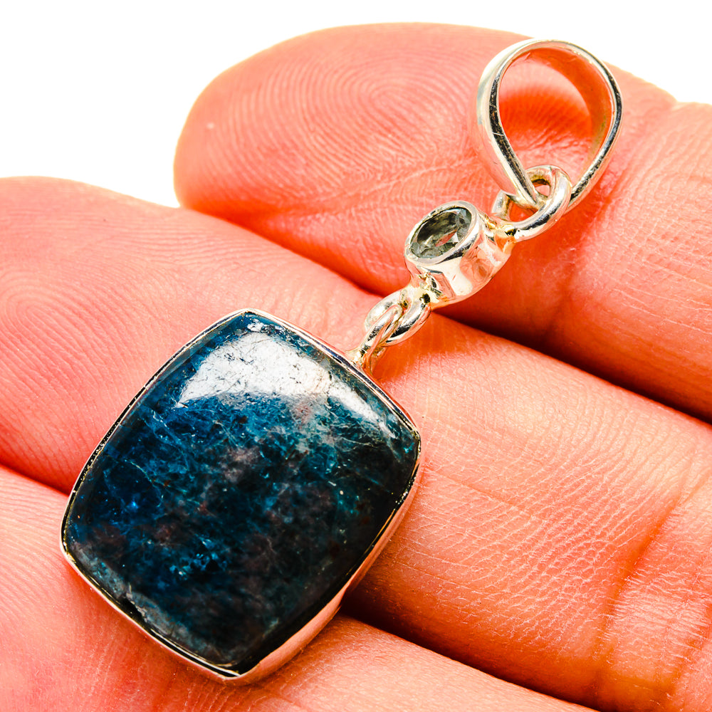 Apatite Pendants handcrafted by Anasilvercos - PD756833