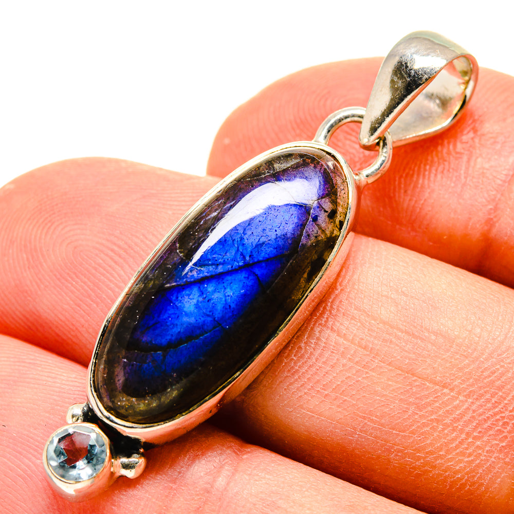 Labradorite Pendants handcrafted by Anasilvercos - PD756837