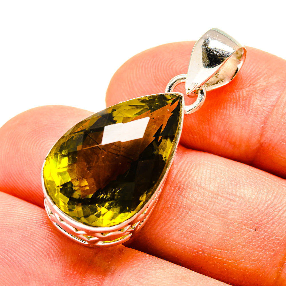 Olive Quartz Pendants handcrafted by Anasilvercos - PD756895