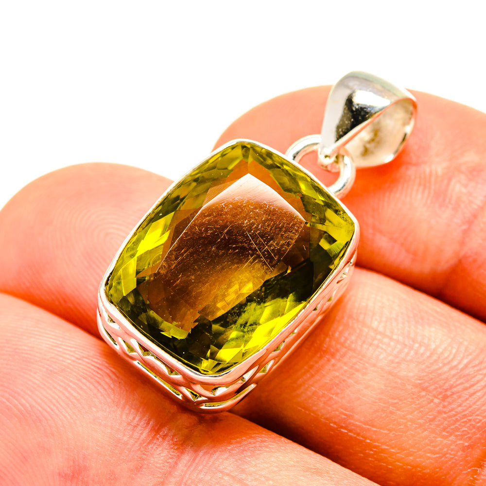 Olive Quartz Pendants handcrafted by Anasilvercos - PD756960