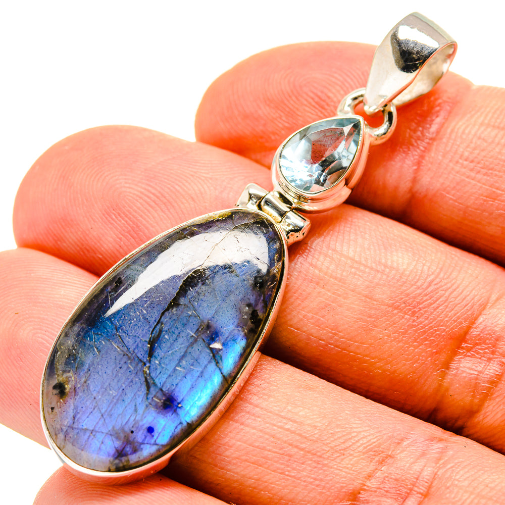 Labradorite Pendants handcrafted by Anasilvercos - PD757063