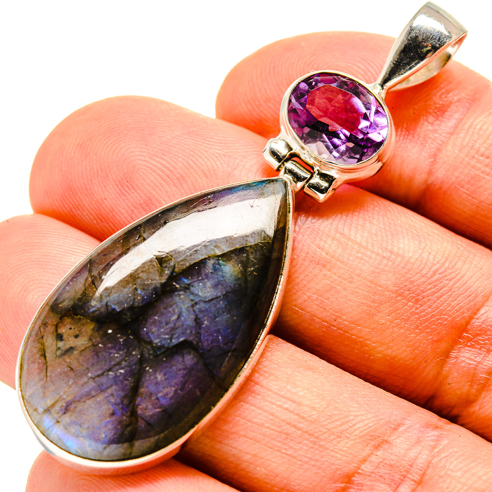 Labradorite Pendants handcrafted by Anasilvercos - PD757068