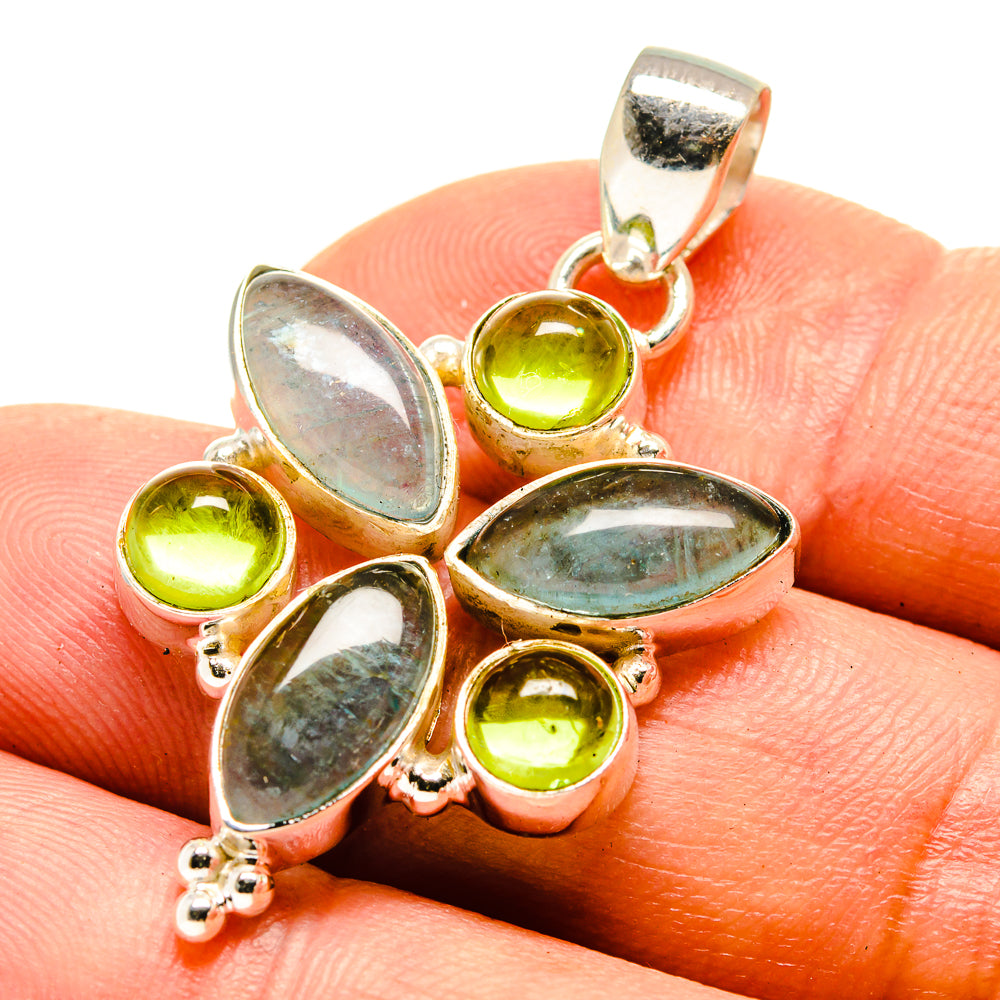 Aquamarine Pendants handcrafted by Anasilvercos - PD757100