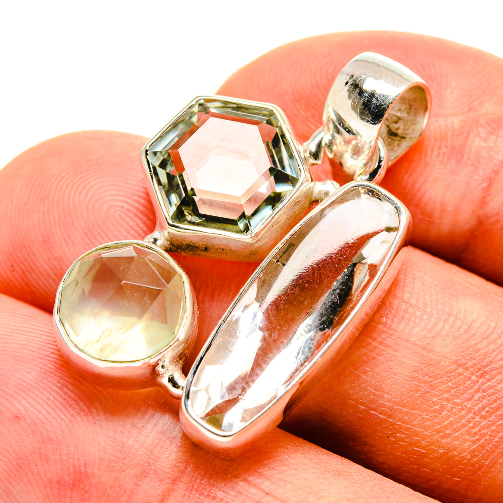 White Quartz Pendants handcrafted by Anasilvercos - PD757241