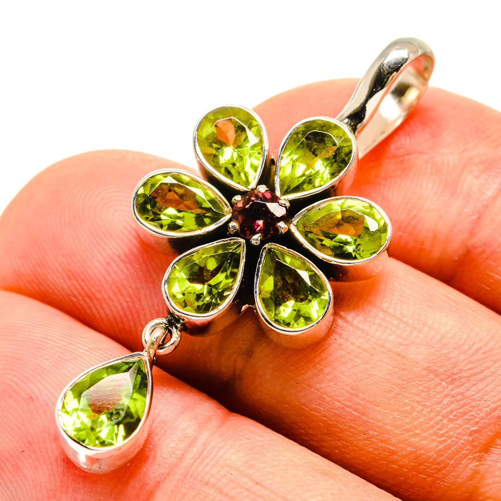 Peridot Pendants handcrafted by Anasilvercos - PD757260