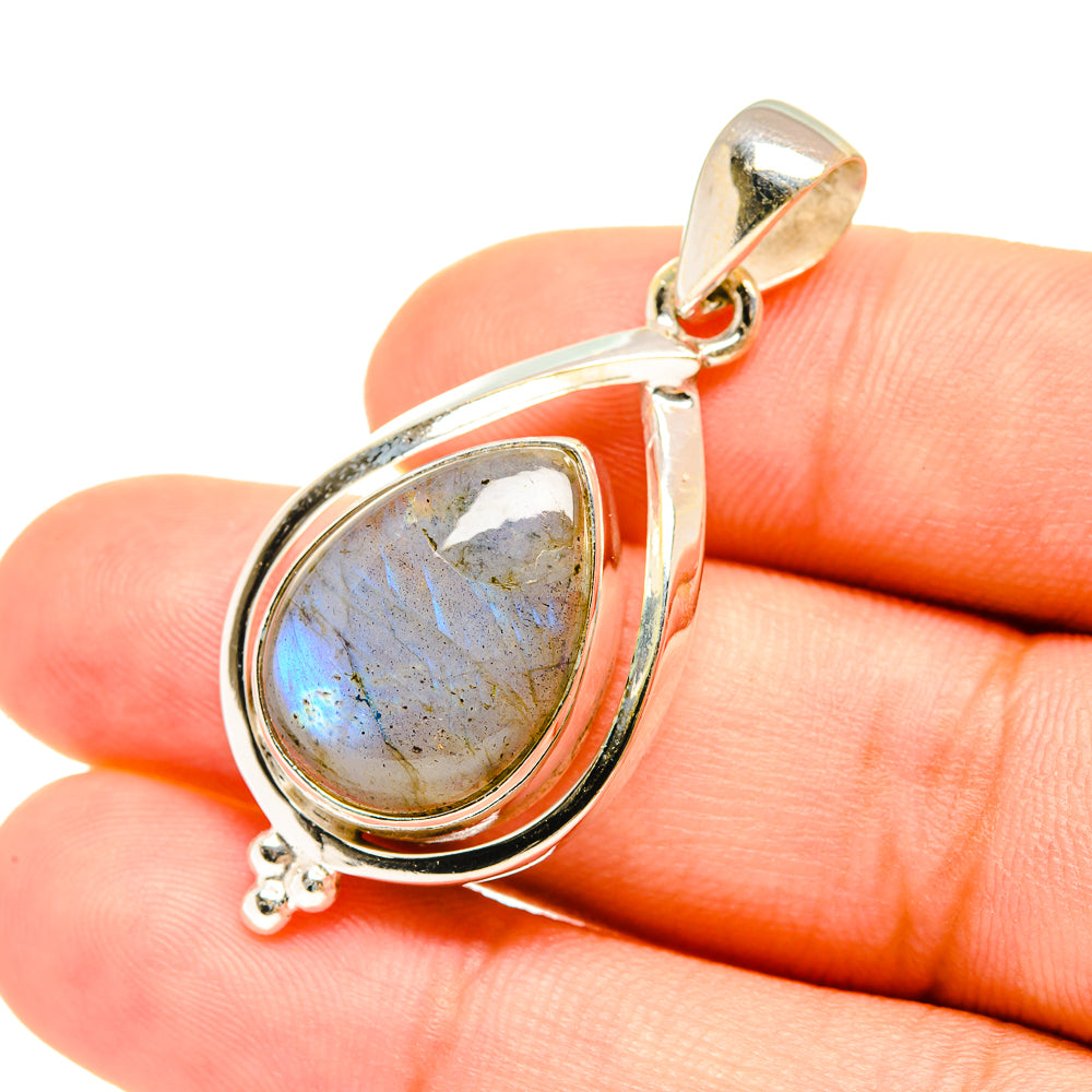 Labradorite Pendants handcrafted by Anasilvercos - PD7573