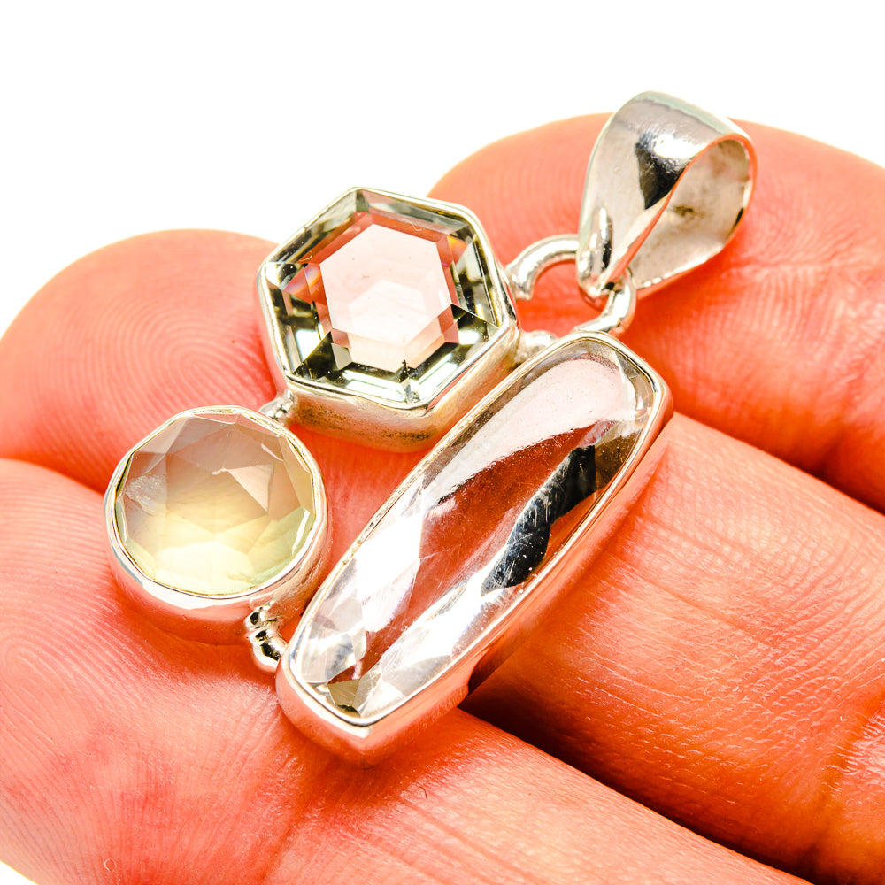 White Quartz Pendants handcrafted by Anasilvercos - PD757574