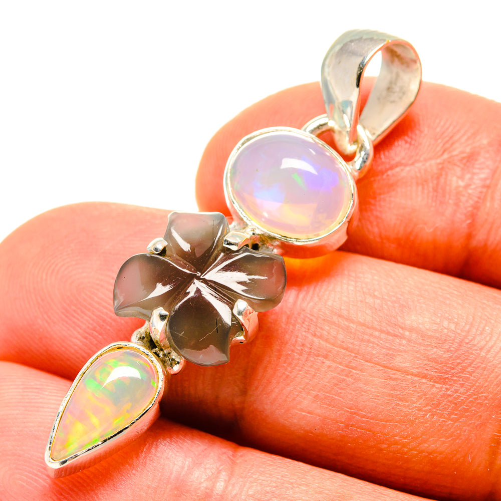 Moonstone Pendants handcrafted by Anasilvercos - PD757596