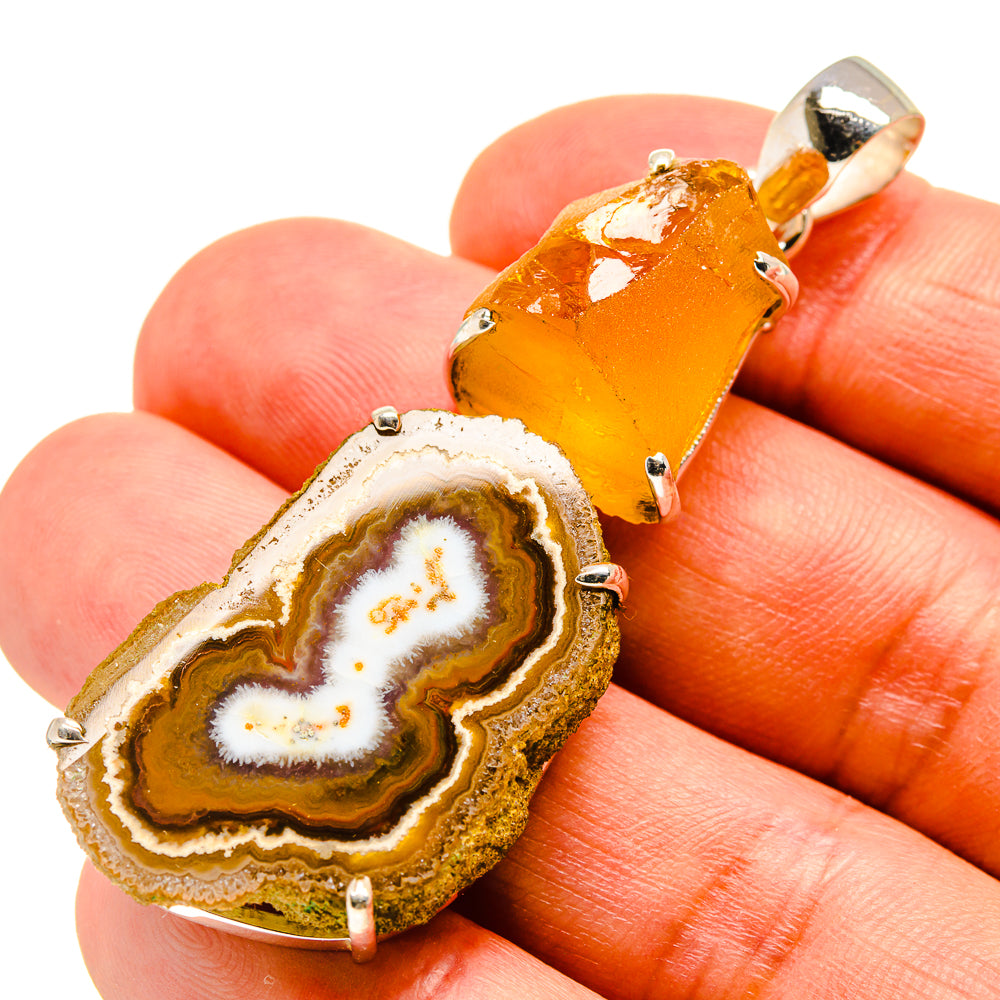 Solar Quartz Pendants handcrafted by Anasilvercos - PD757601