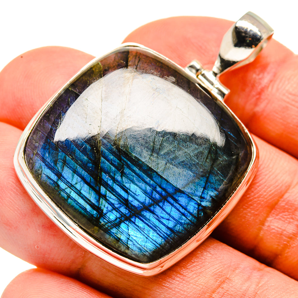 Labradorite Pendants handcrafted by Anasilvercos - PD757622