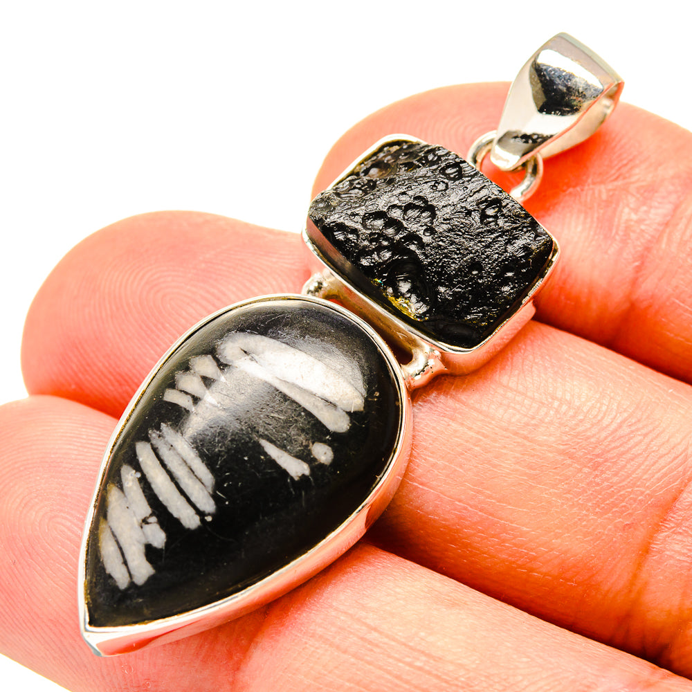 Chrysanthemum Stone Pendants handcrafted by Anasilvercos - PD757636