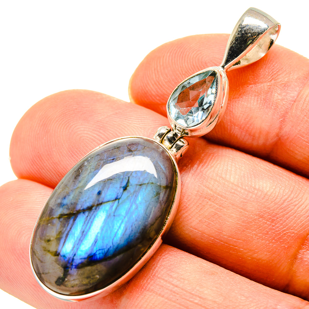 Labradorite Pendants handcrafted by Anasilvercos - PD758025