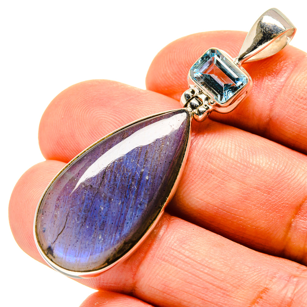 Labradorite Pendants handcrafted by Anasilvercos - PD758072