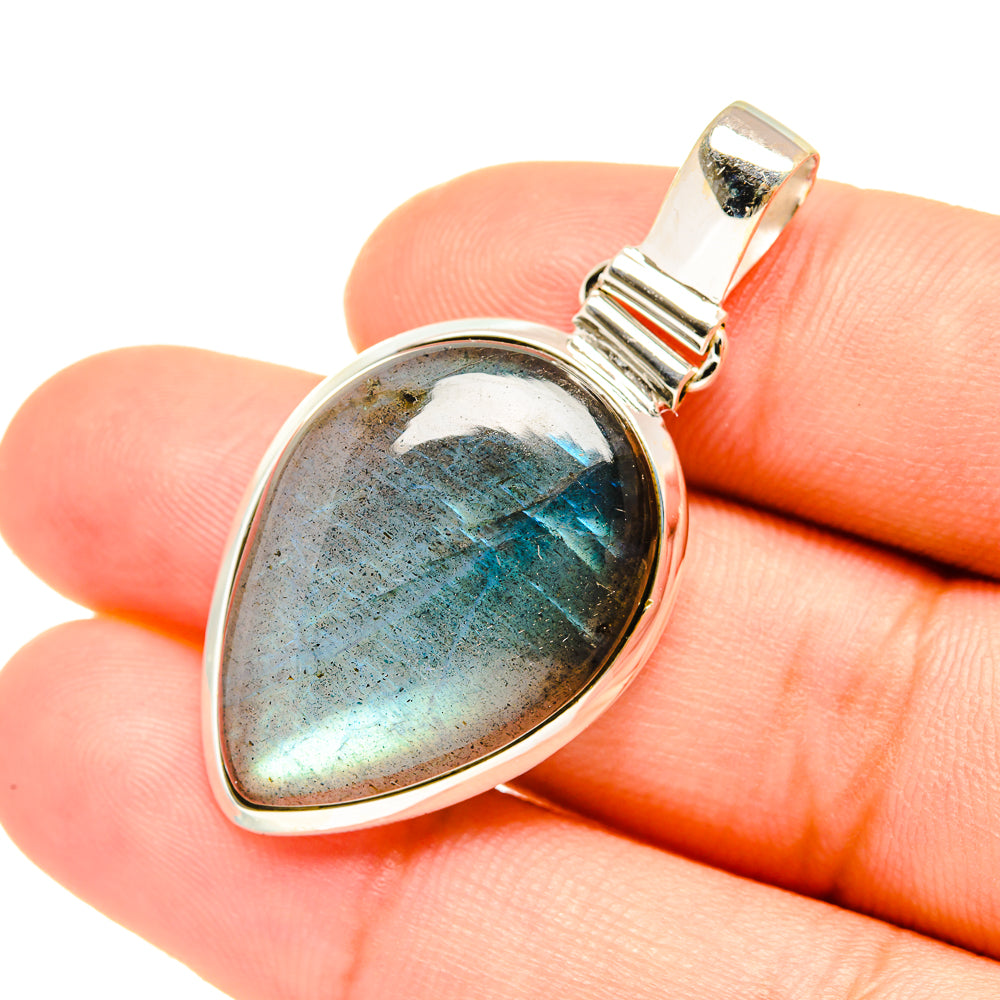Labradorite Pendants handcrafted by Anasilvercos - PD7581