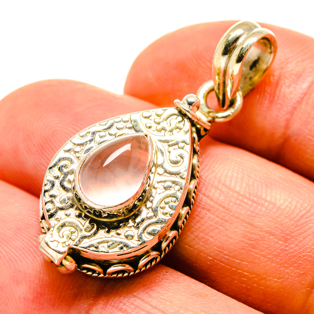 Rose Quartz Pendants handcrafted by Anasilvercos - PD758108