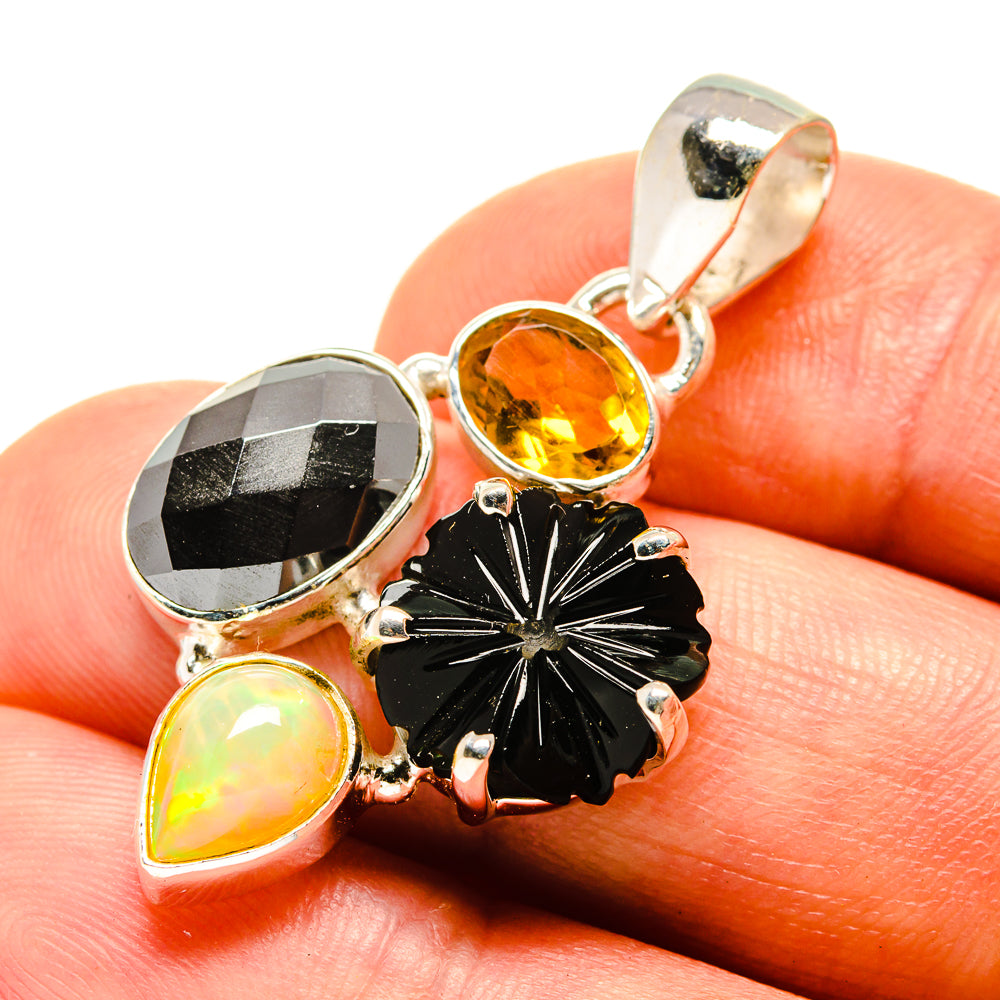 Hematite Pendants handcrafted by Anasilvercos - PD758110