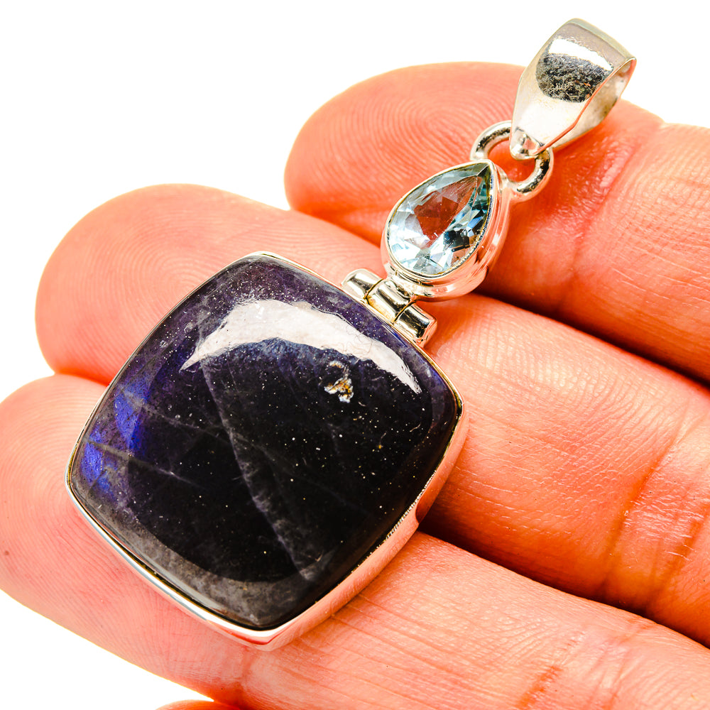 Labradorite Pendants handcrafted by Anasilvercos - PD758140
