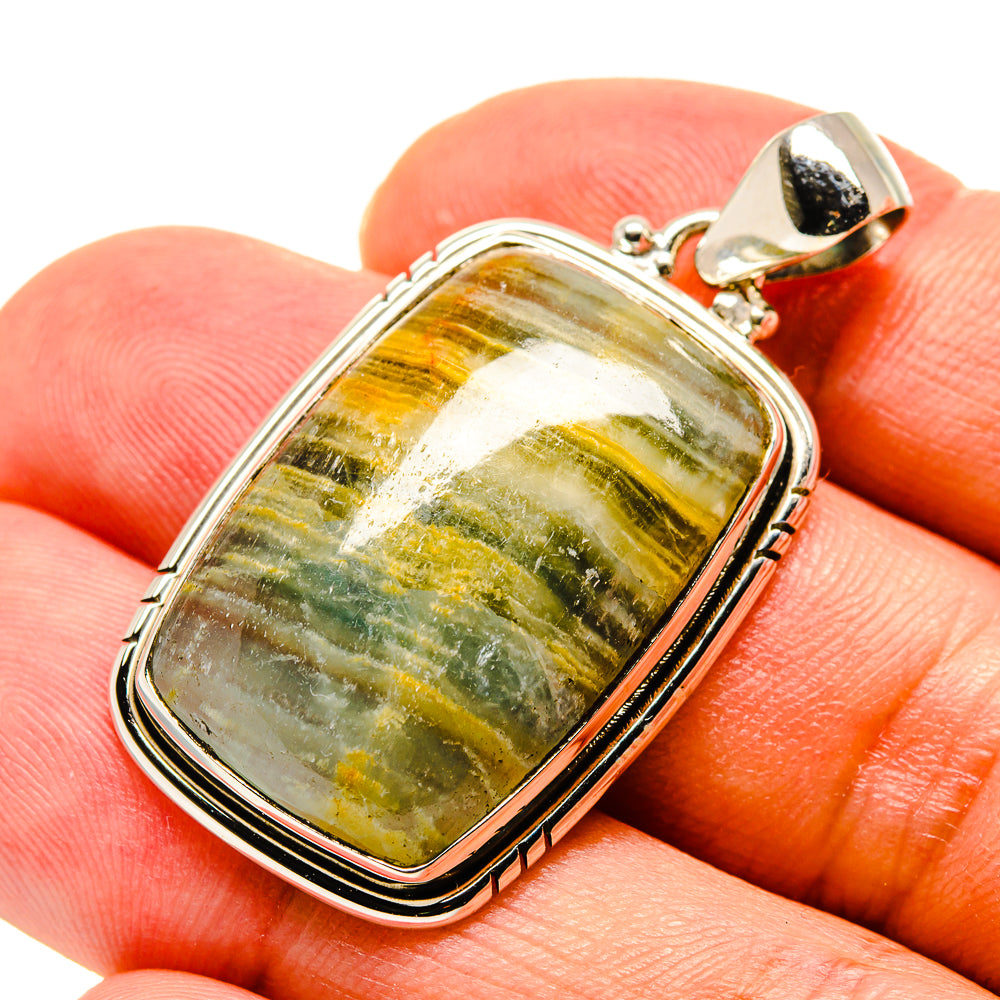 Green Fluorite Pendants handcrafted by Anasilvercos - PD758183
