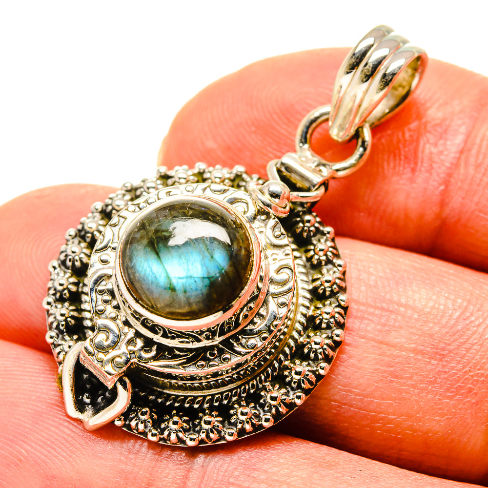 Labradorite Pendants handcrafted by Anasilvercos - PD758309