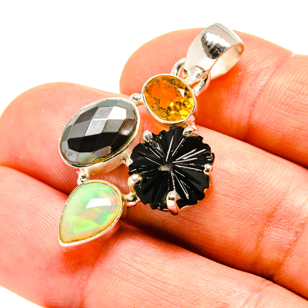 Hematite Pendants handcrafted by Anasilvercos - PD758350