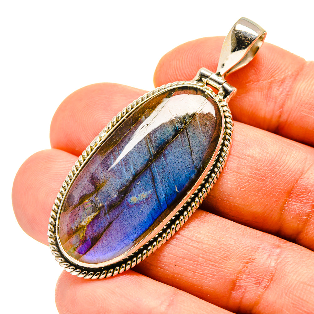 Labradorite Pendants handcrafted by Anasilvercos - PD758431