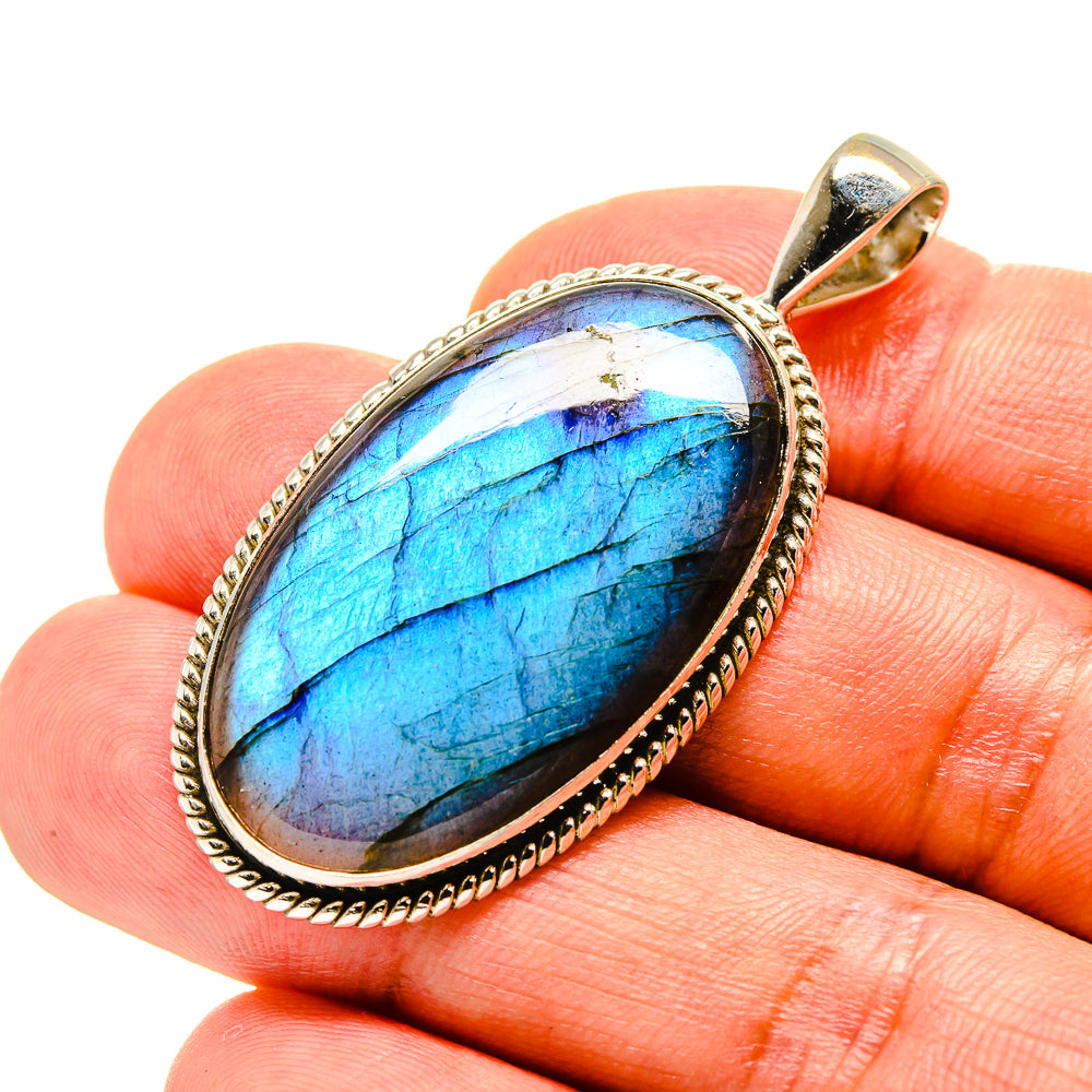 Labradorite Pendants handcrafted by Anasilvercos - PD758449